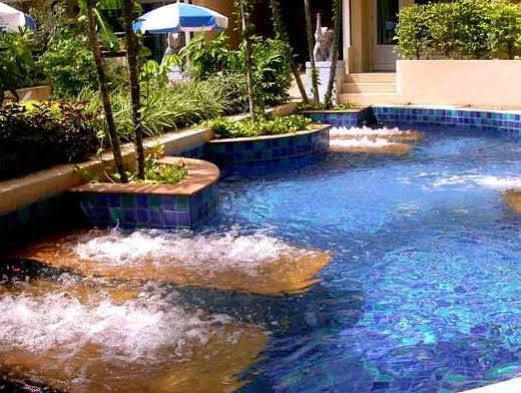 فندق ذا كورنر Patong المظهر الخارجي الصورة